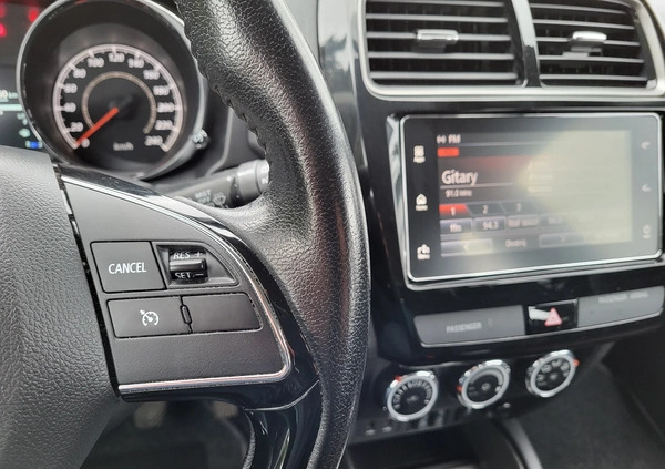 Mitsubishi ASX cena 66700 przebieg: 102000, rok produkcji 2018 z Żyrardów małe 232